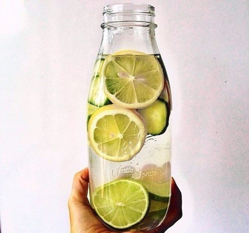 Зачем пить утром воду с лимоном